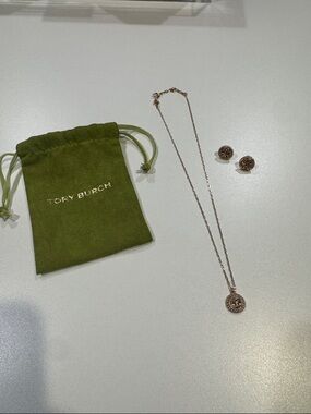 Tory Burch Rose Gold Logo Pendant Necklace and Stud Earrings Set